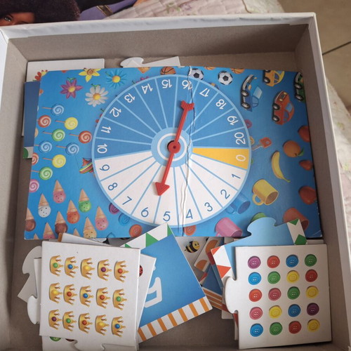 Learning to Count in Greek and English book used, age 3+