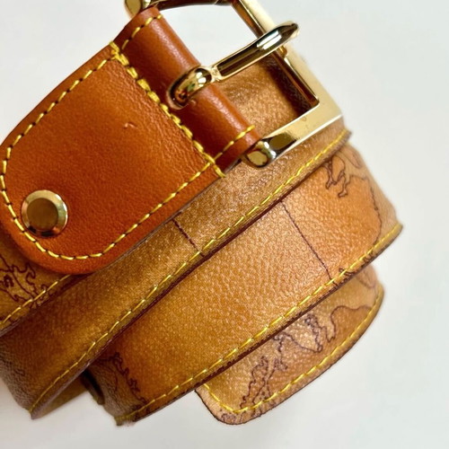 Alviero Martini 1st Class leather belt like new, size M, light brown