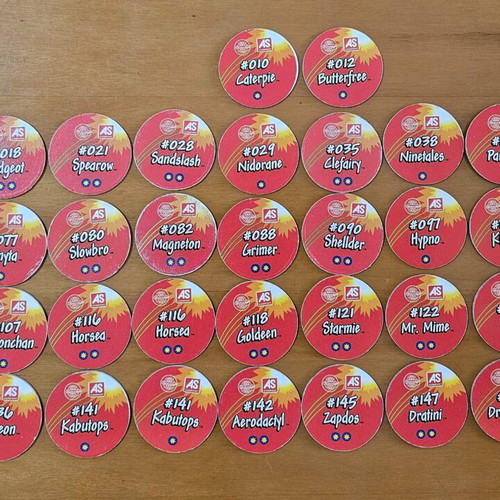 Pokémon AS Company collectible caps vintage 90s, 39 pieces