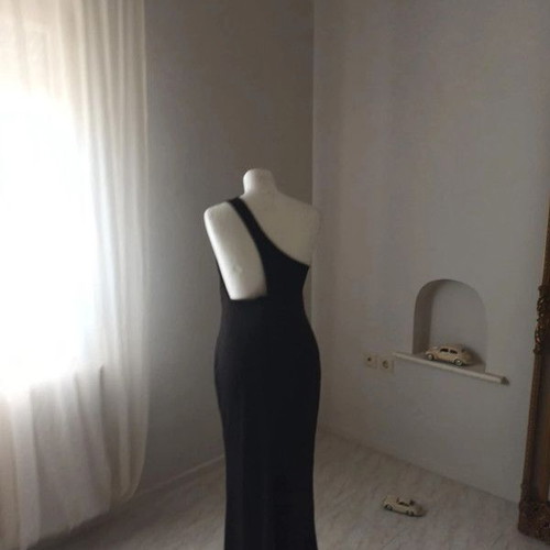 Maxi black dress Hyper new with stunning back