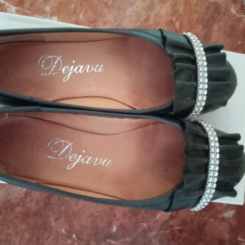 Black ballerina shoes with silver buckle like new, size 37