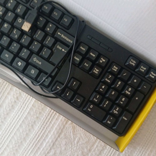 Powertech wired keyboards pack of 3, including element keyboard
