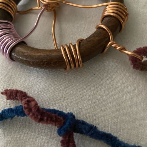 Handmade necklace new, wood and copper wire