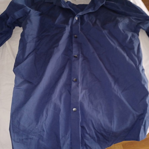 Calvin Klein dress shirt size M like new, blue marine