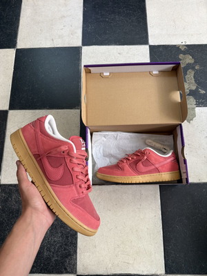 Nike SB Dunk Adobe sneakers, size 42, red