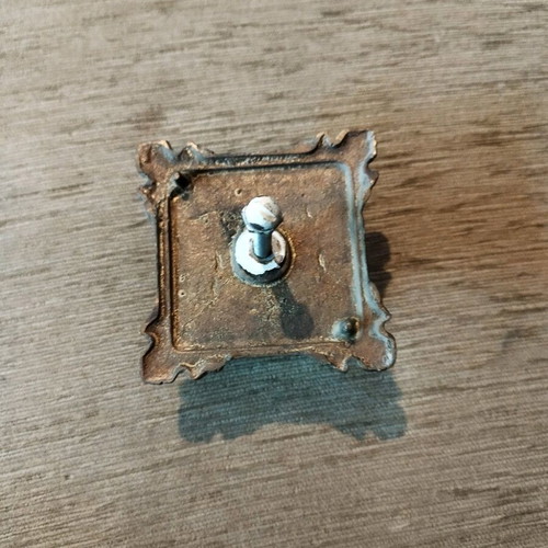 Bronze door knob like new, solid