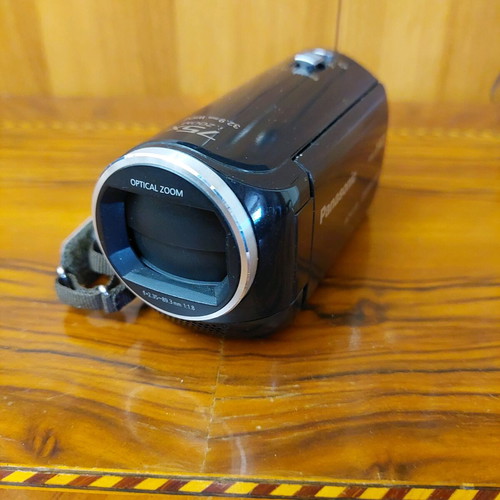 Panasonic HC-V130 Full HD Camera like new