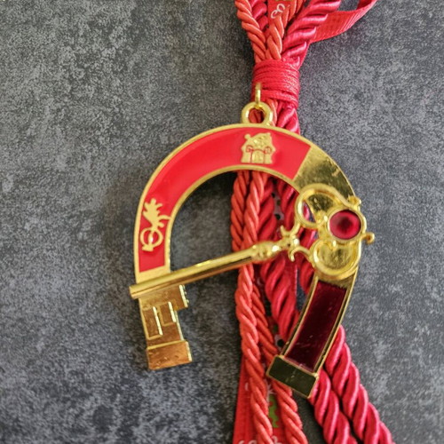 Gouria 2025 pack of 3 new with ship, horseshoe and wreath