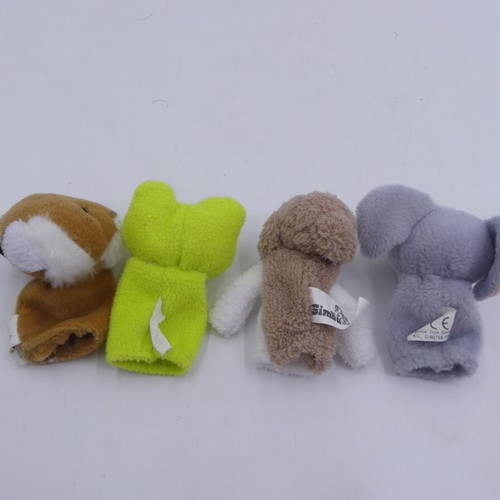 Simba plush finger puppets used, set of 4