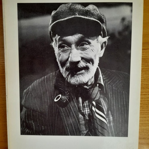 Manos Katrakis Biography Book like new, Greek