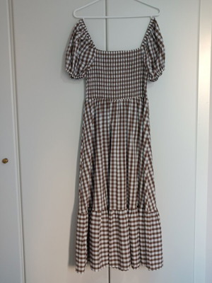 Brown checked dress size L like new, cottage style