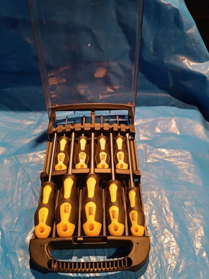 Jonhzoup screwdriver set of 9 pieces new with ergonomic handle
