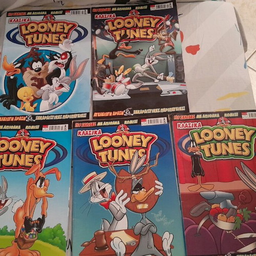 Looney Tunes classic comics set of 5 new, Greek
