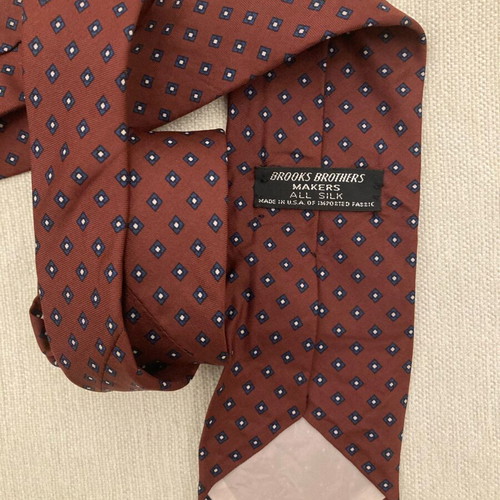 Silk tie like new