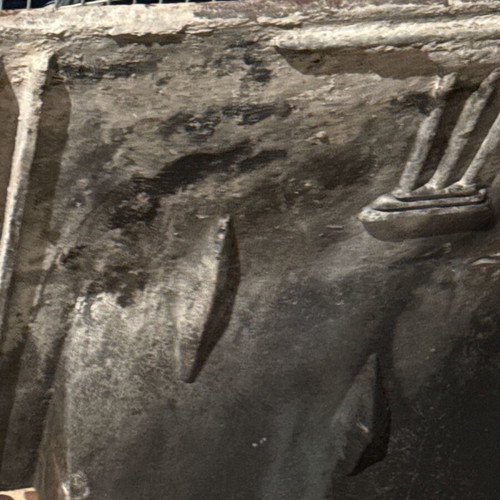 Two-sided fireplace used with front protector