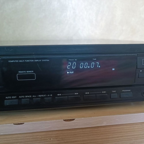 Denon DCD 610 CD player used, excellent technical condition