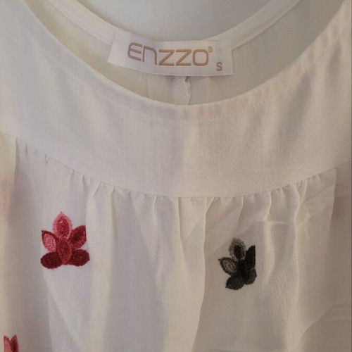 Enzzo sleeveless blouse small, like new, white and red