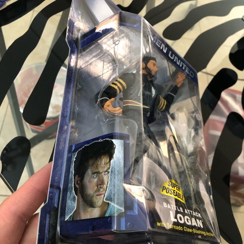 Logan Movie 6” Figure new X-Men United Hugh Jackman with Wolf Marvel Toybiz