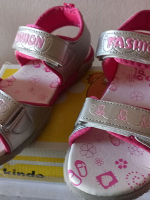 Girls' sandals size 34 new, colorful