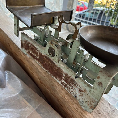 Old scale used from 1950-1960