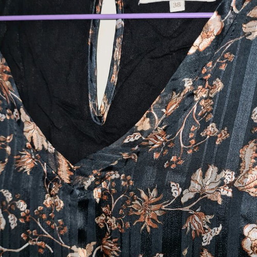 Dress size 38 used, silk pleated with thin lining