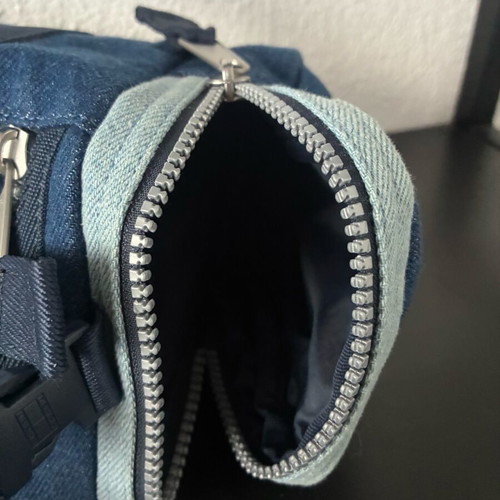 Tommy Hilfiger Heritage Denim Micro Duffel Bag like new, blue crossbody bag
