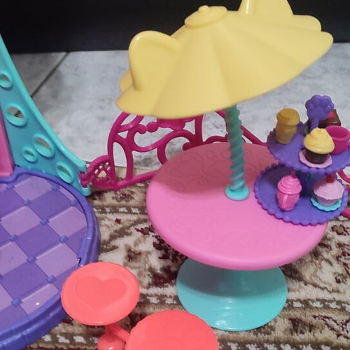 Enchantimals City Tails plastic dollhouse and Enchantimals Mermaid used