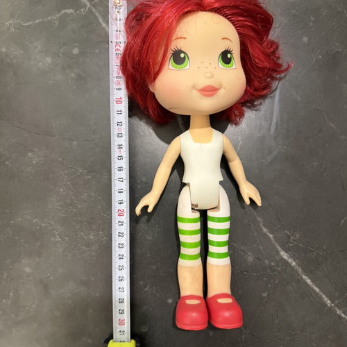 Strawberry Shortcake doll used (M)