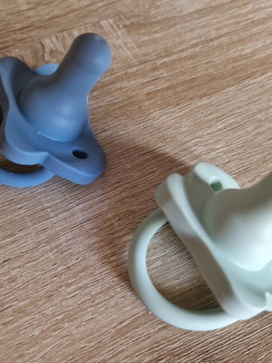 Dr Brown pacifiers new