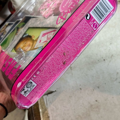 Barbie Fashion Fever photo journal and outfit set like new, collectible
