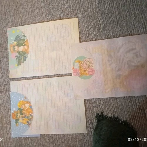Correspondence like new