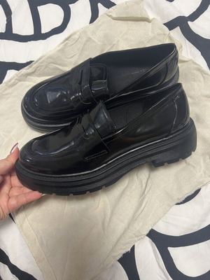 Bershka moccasins new, size 38, black