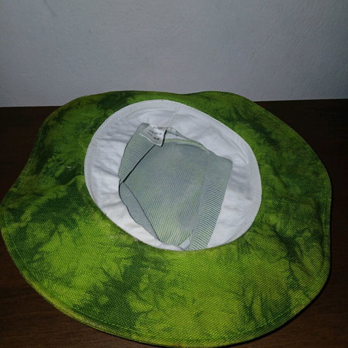 Woman's hat like new, size 52