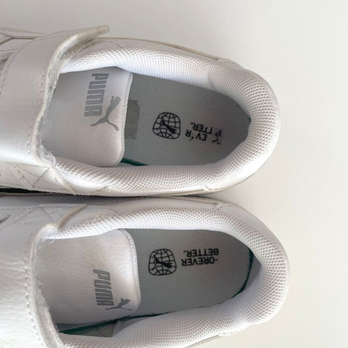 Puma white leather sneakers size 34 like new unisex kids