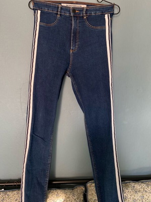 Zara blue elastic jeans with double side stripe like new, size S