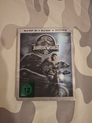Jurassic World 3D Blu-ray, 2 discs