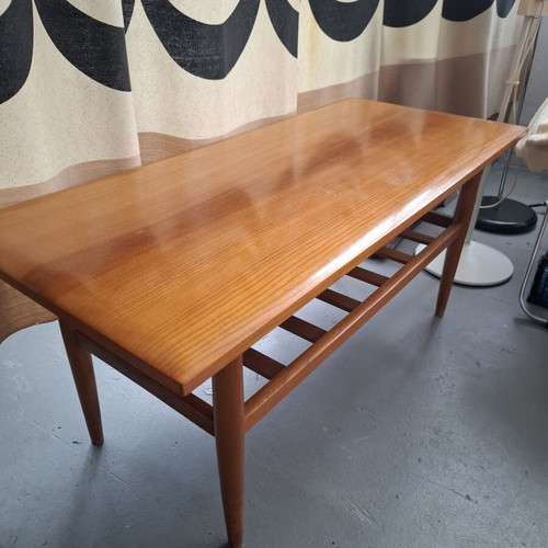 Τραπέζι καφέ Mid-Century Modern δανέζικου στυλ μεταχειρισμένο, διαστάσεις 100x44x44
