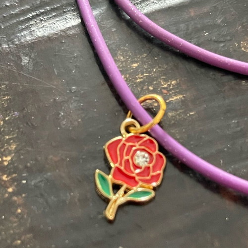 Necklace rose new, red and purple