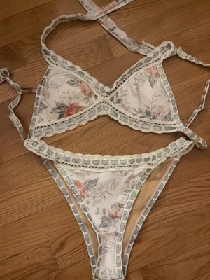 Sugarfree swimsuit like new, white multicolor, size XL