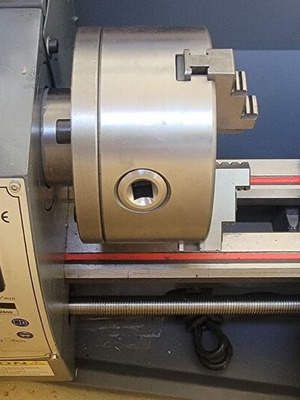 Lathe new, 750 watt, 110 volt from America