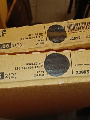 Βιτρίνα Detolf IKEA καινούργια με κλειδαριά και φωτιστικό