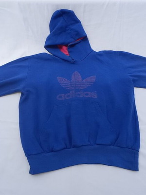 Adidas φούτερ μεταχειρισμένο, μπλε, μέγεθος small με ξεθωριασμένη στάμπα