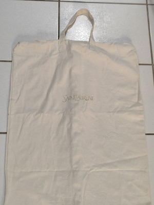 Saint Laurent θήκη μεταφοράς ρούχων μεταχειρισμένη 150 x 59 cm με λεκέδες
