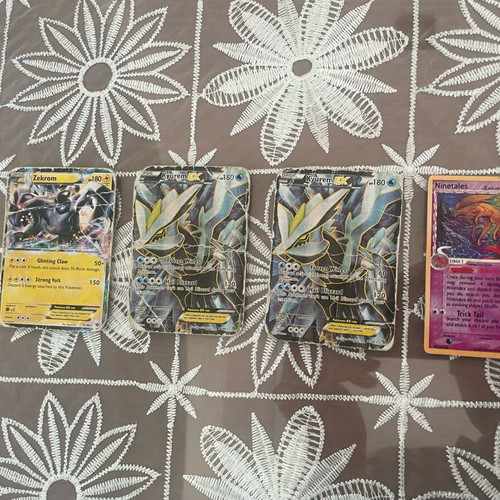 Vintage Pokémon cards used, bundle of 17 rare with 20 bonus