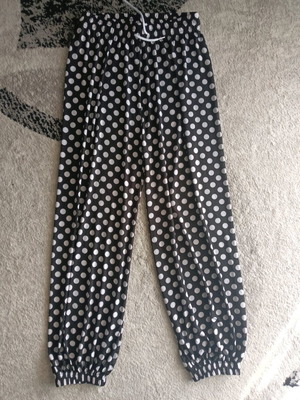 Women’s polka dot pants new with elastic waist and ankles