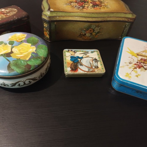 Metal Boxes Set of 5 used, 60s 70s designs