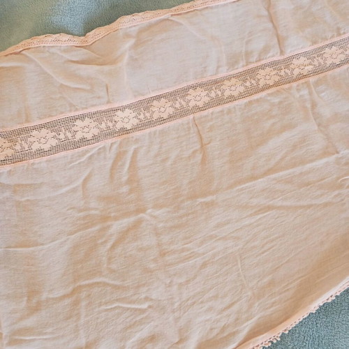 Cotton scarf H&M like new, pink with embroidery