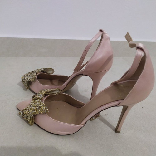 Pumps like new, size 40, worn once