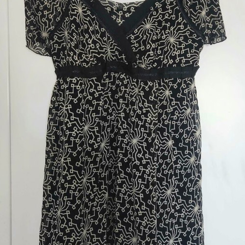 BCBGMAXAZRIA Black and Cream Silk Evening Dress Size 8 Like New