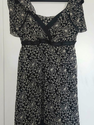 BCBGMAXAZRIA Black and Cream Silk Evening Dress Size 8 Like New